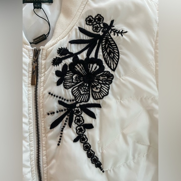 NEW! For Cynthia white Puffer Vest Zip Up Black Floral Pattern Womens Size L - Picture 11 of 13